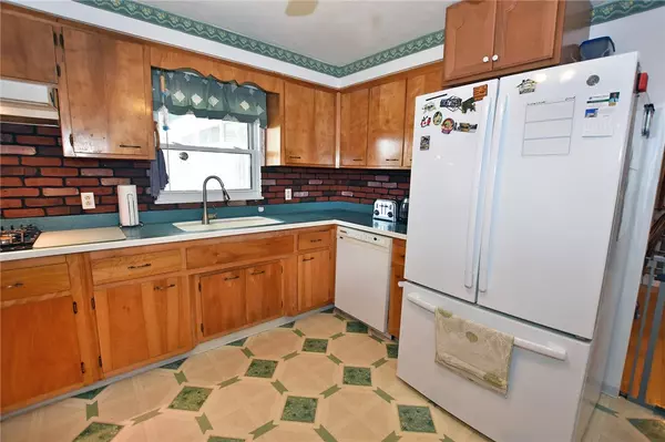 Henrietta, NY 14467,26 Bemis