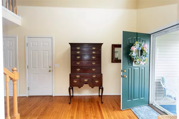 Geneseo, NY 14454,8 Westhampton