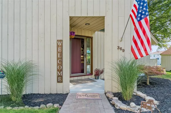 Rochester, NY 14612,369 Lowden Point RD