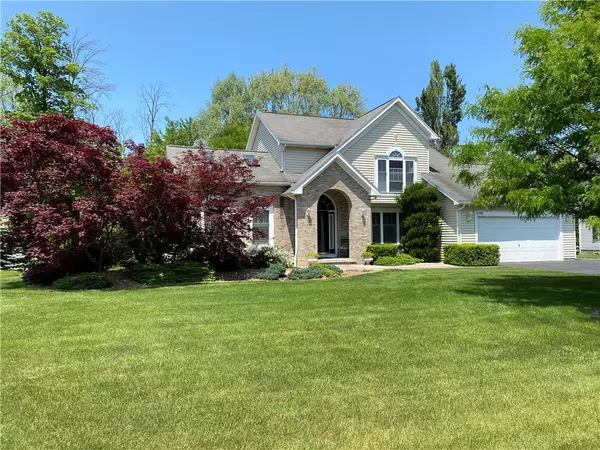 1108 Brick Landing Place, Webster, NY 14580