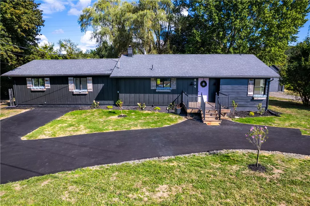 Horseheads, NY 14845,894 Middle RD