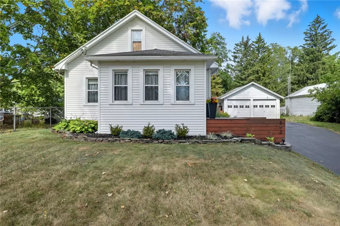 Rochester, NY 14624,162 Chestnut Ridge RD