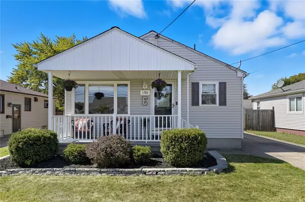 1284 92nd ST,  Niagara Falls,  NY 14304