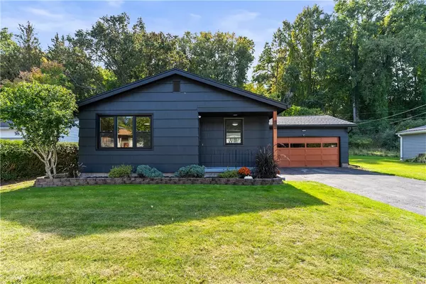 197 Eaton Rd, Rochester, NY 14617