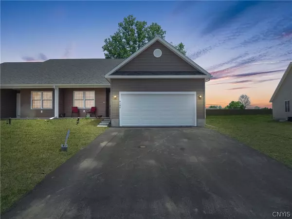 8186 Rachel CT, Baldwinsville, NY 13027