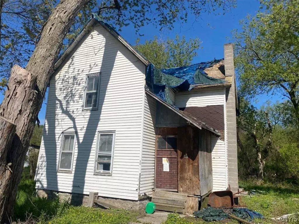 Watertown, NY 13601,631 Cayuga AVE