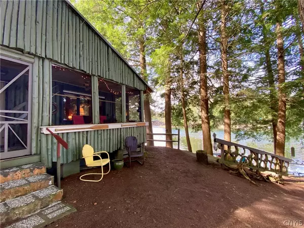 29 Smith LN, Altmar, NY 13302