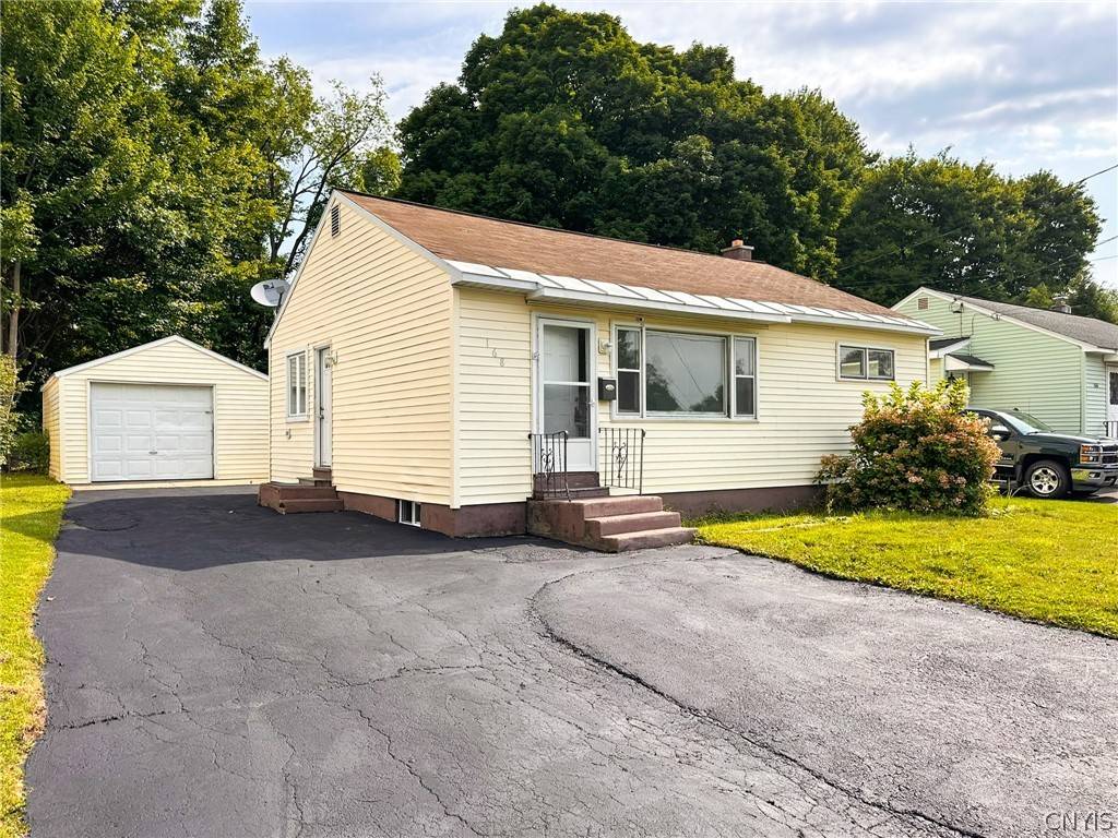 Utica, NY 13502,168 Deerfield DR W
