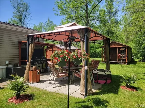 Ogdensburg, NY 13669,105 Pray RD #101