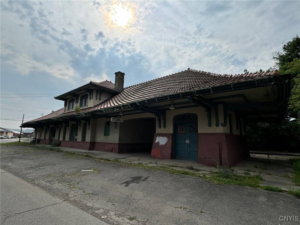 1 South AVE, Cortland, NY 13045