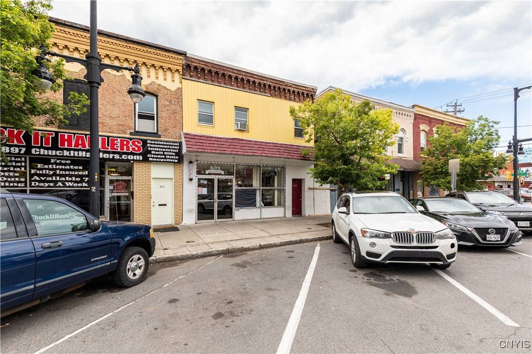 Syracuse, NY 13208,847 N Salina ST