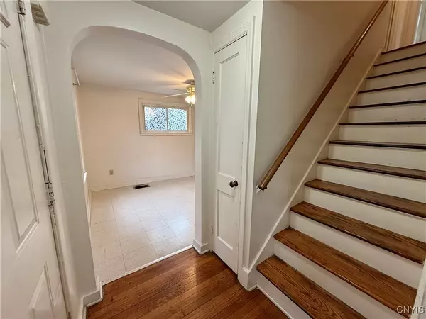 Utica, NY 13502,414 French RD