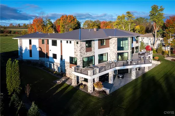Skaneateles, NY 13152,1812 W Lake Rd