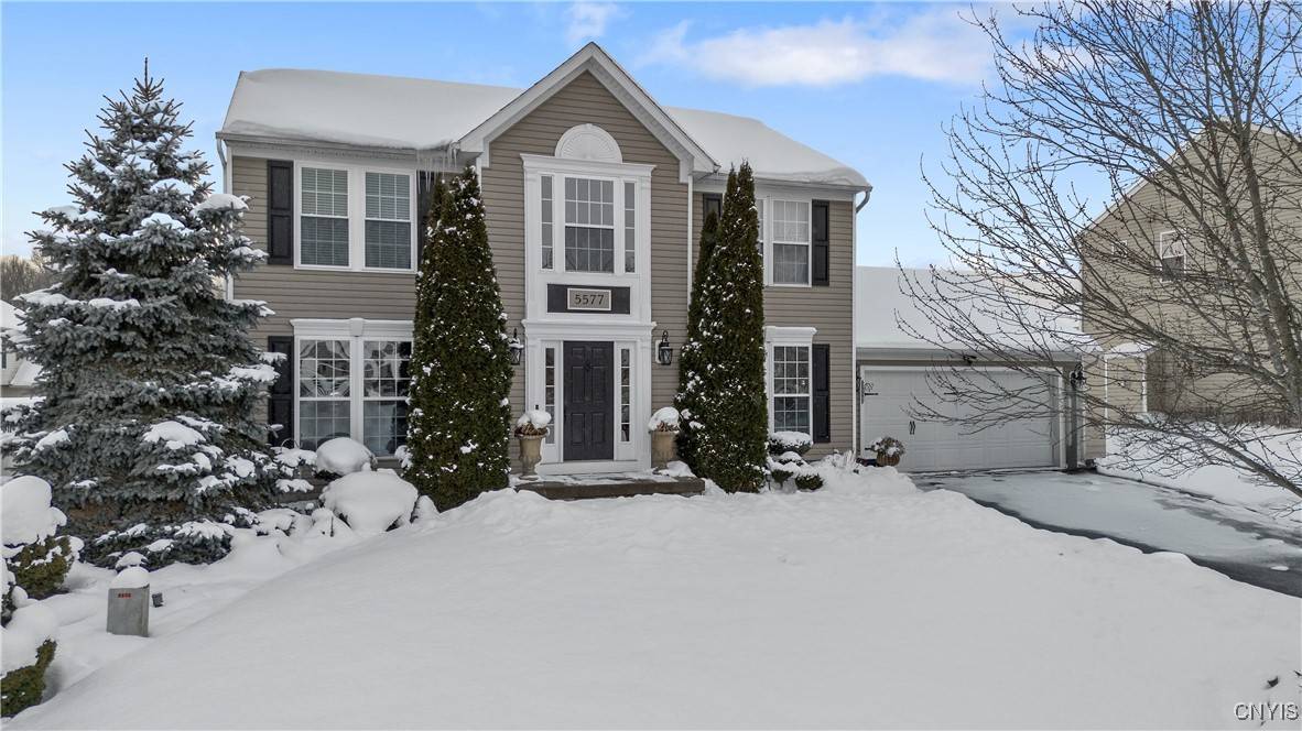5577 Cairns TRL, Clay, NY 13041