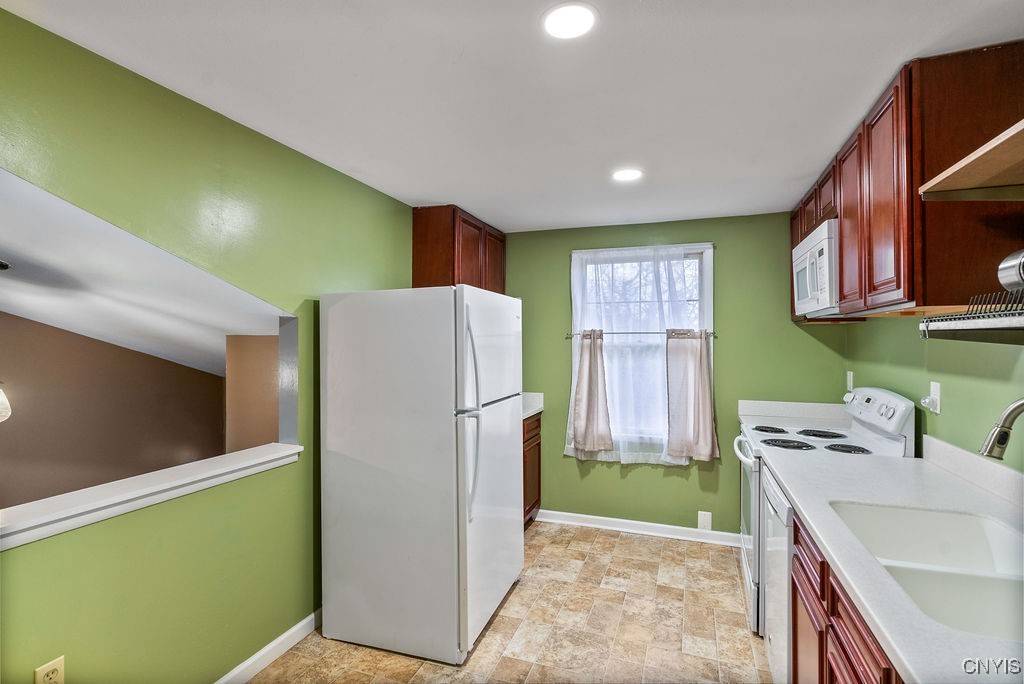 Liverpool, NY 13090,4148 Tommys Trl