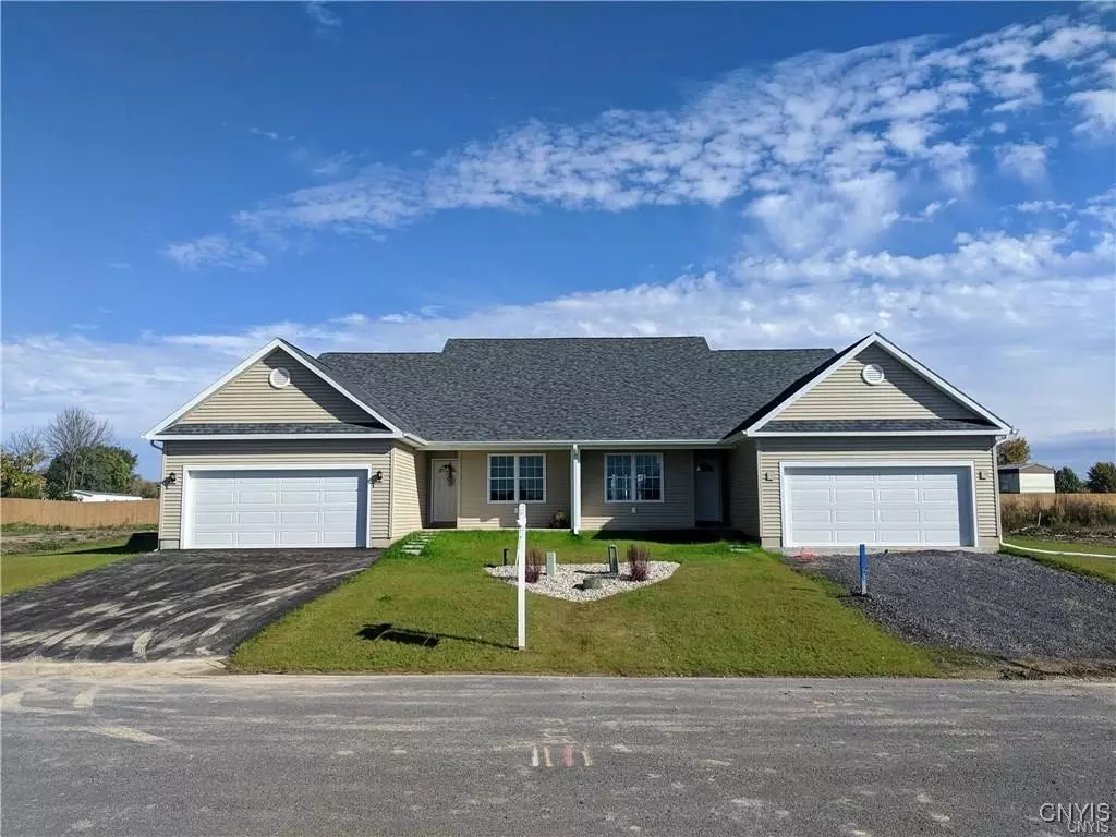 Baldwinsville, NY 13027,8180 Rachel CT