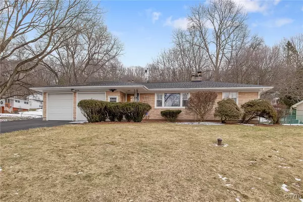 401 Sunrise DR, Syracuse, NY 13205