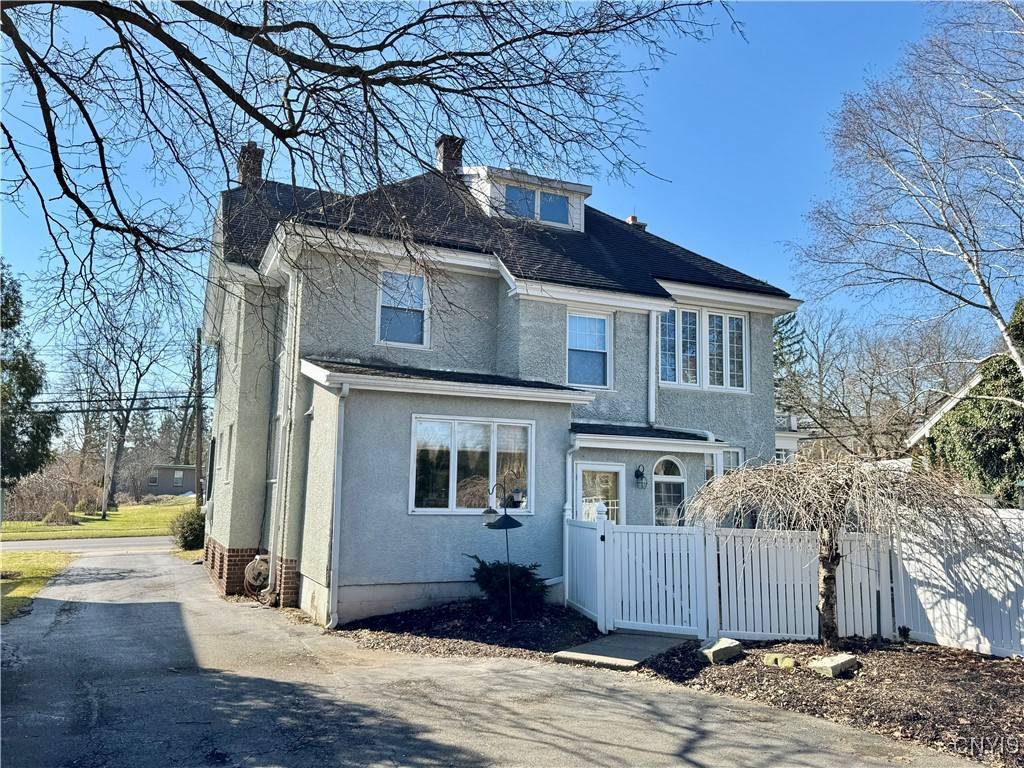 Auburn, NY 13021,1 Swift ST