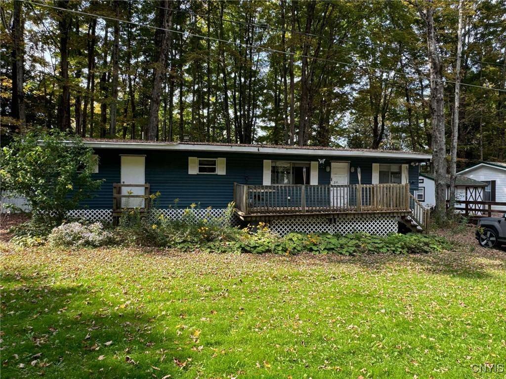 9 Heron RD, Clayville, NY 13322
