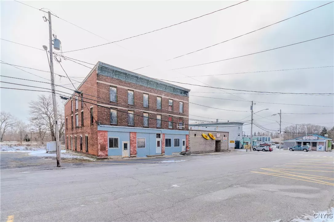Dexter, NY 13634,120-124-128 William ST