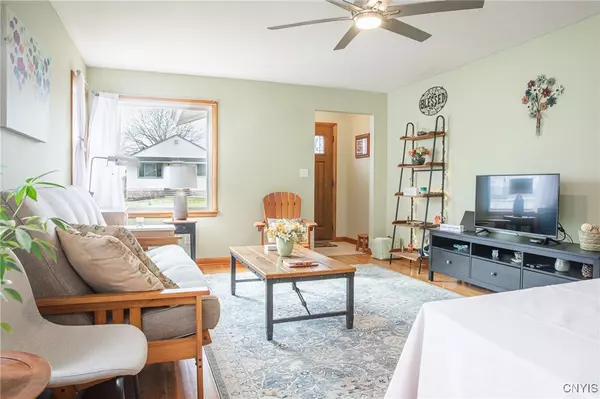 East Syracuse, NY 13057,204 Avon ST