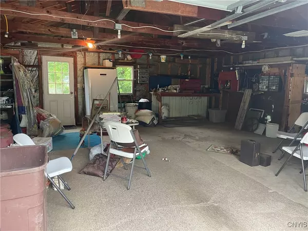 Oswego, NY 13126,93 Lakeview RD