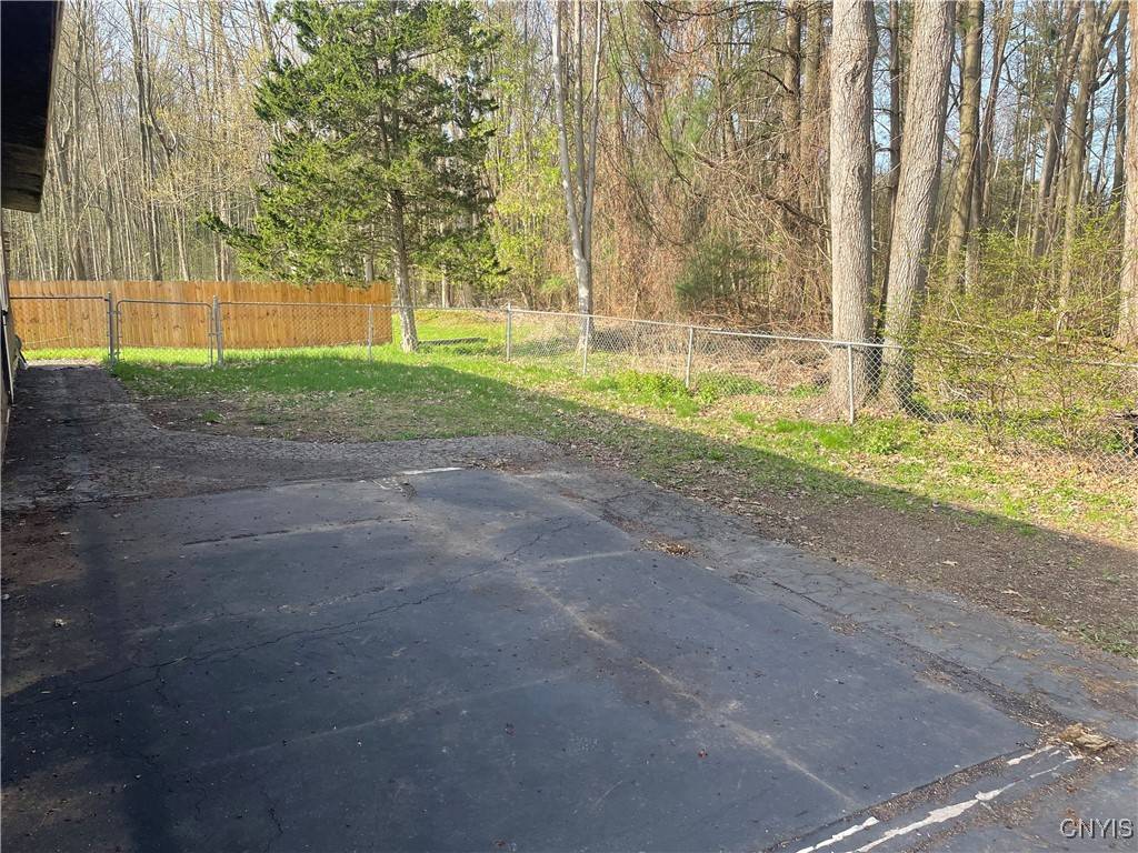 North Syracuse, NY 13212,106 Keith DR