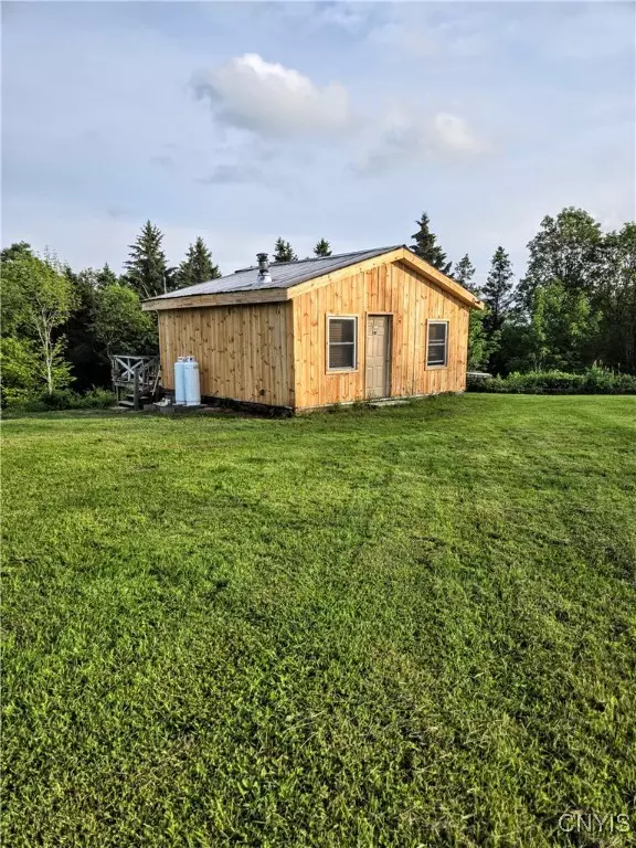 Poland, NY 13431,501 Grande View DR
