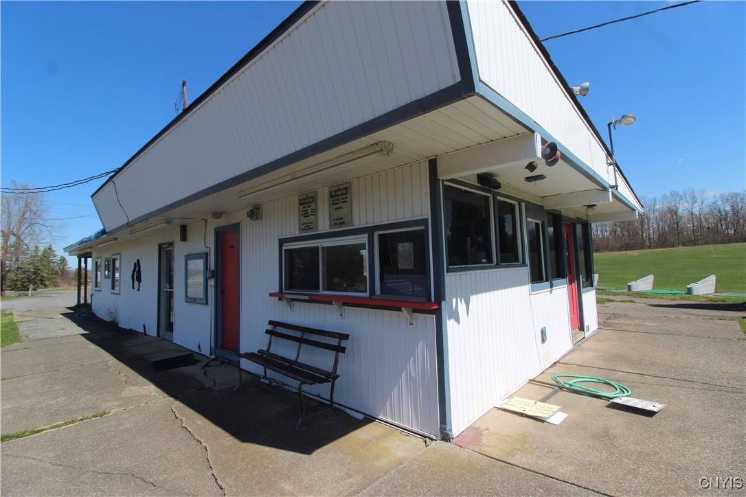 Auburn, NY 13021,3060 Gates RD