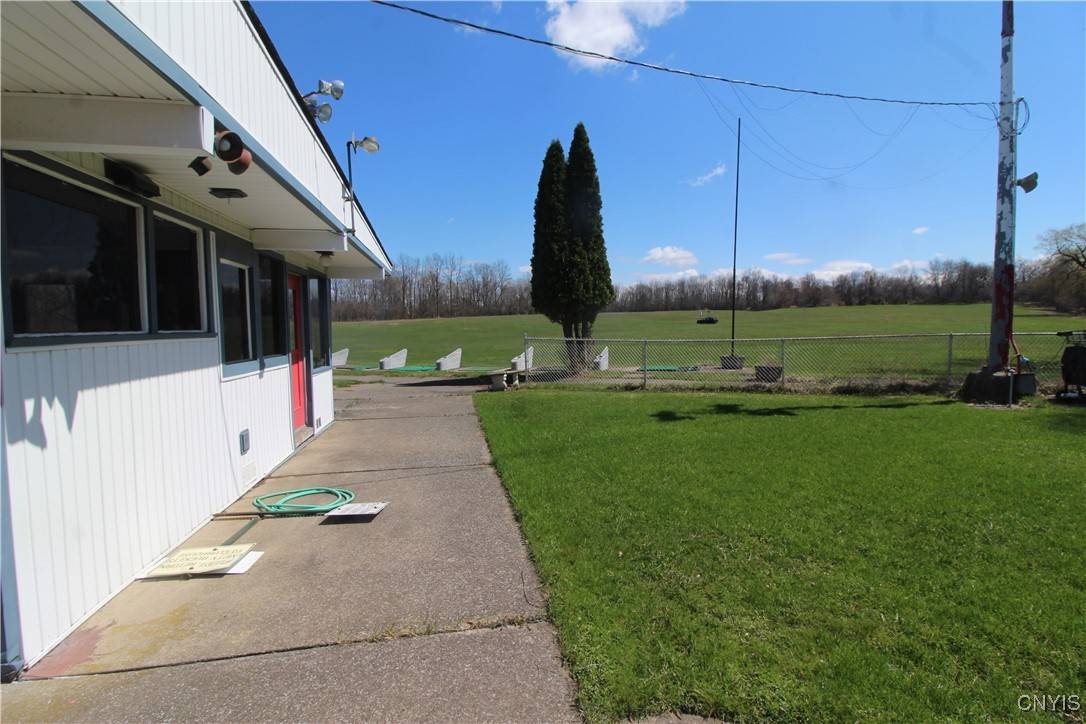 Auburn, NY 13021,3060 Gates RD