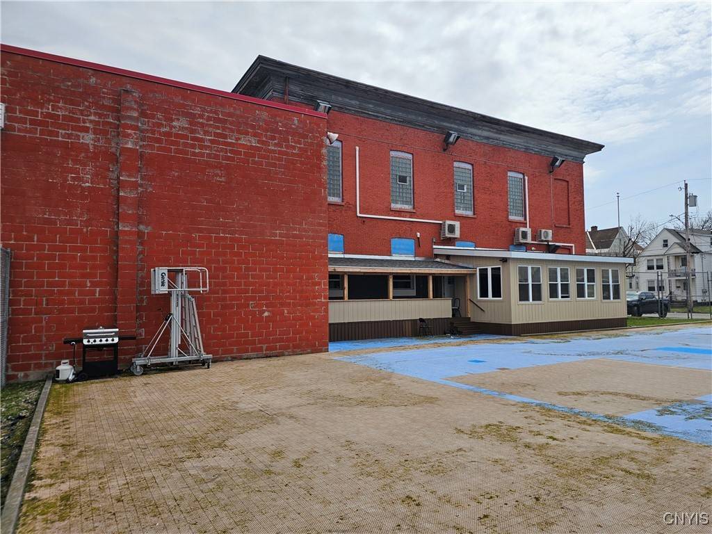 Utica, NY 13501,755 Lansing ST