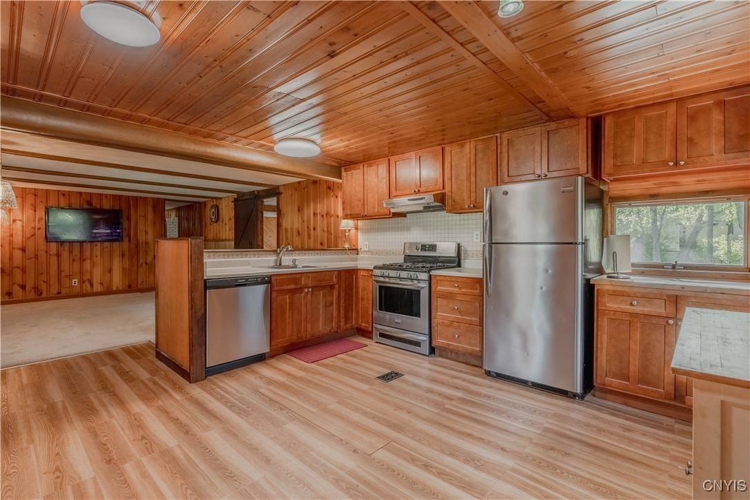 Cape Vincent, NY 13618,375 Centre ST