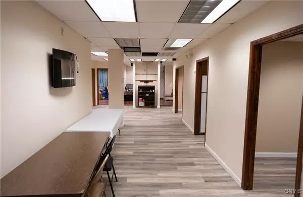 Syracuse, NY 13205,4709-11 S Salina ST