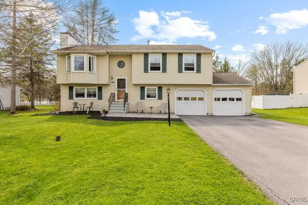 4661 Antoinette DR, Marcellus, NY 13108