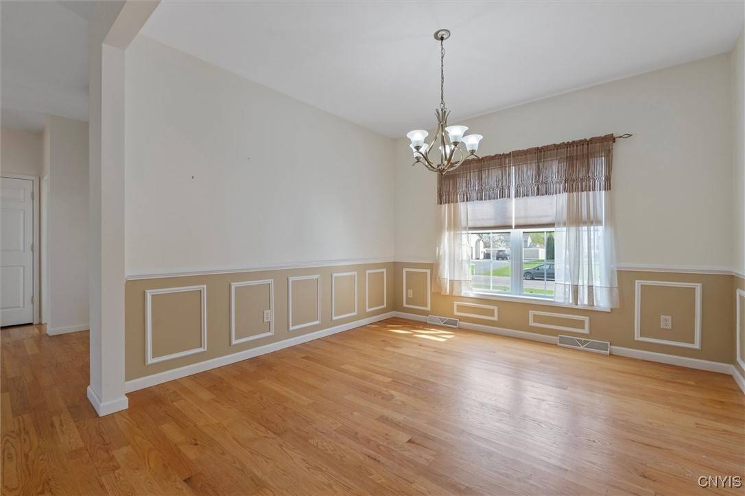 Liverpool, NY 13088,5055 Constitution LN