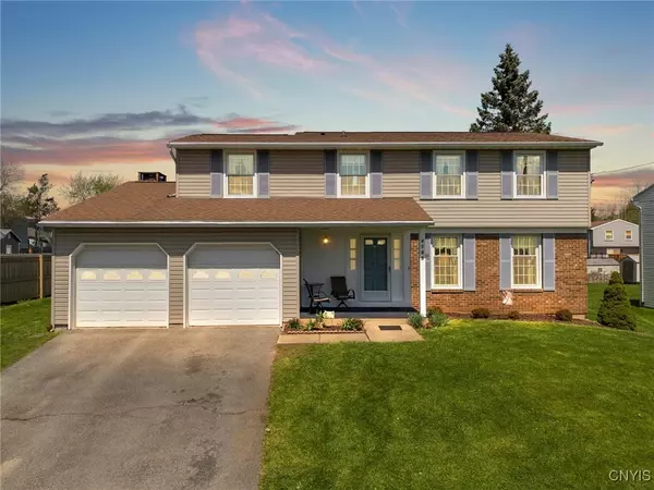 4765 Rosemary LN, Liverpool, NY 13088