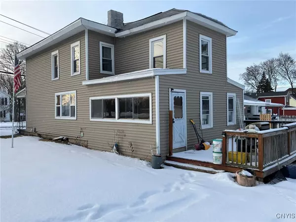 Auburn, NY 13021,28 Lake AVE