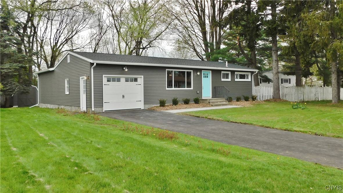 106 Ontario PL, Liverpool, NY 13088