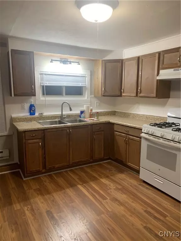 Auburn, NY 13021,152 S Fulton ST #150