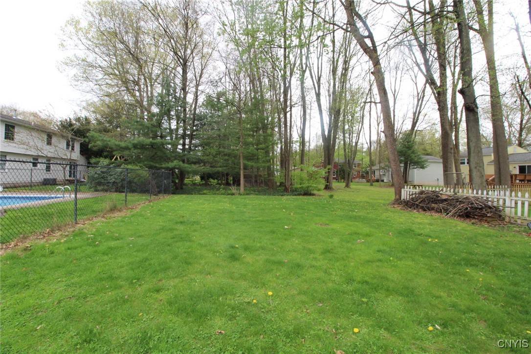 Syracuse, NY 13212,210 Single DR