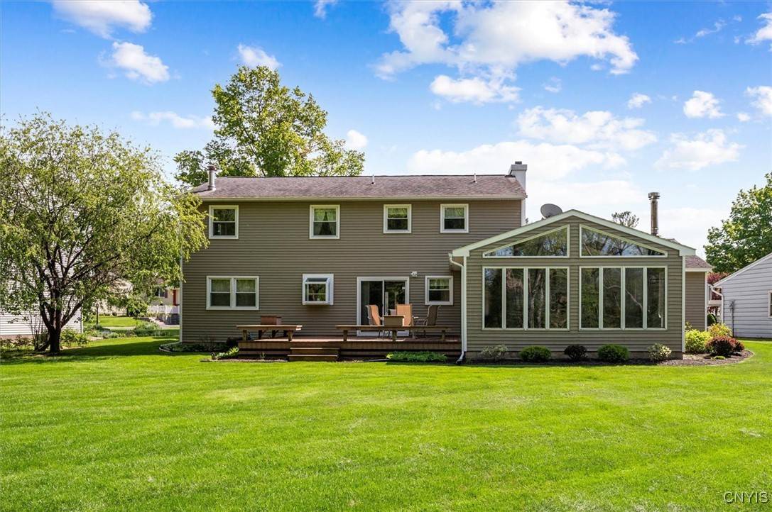 New Hartford, NY 13413,11 Harrogate RD
