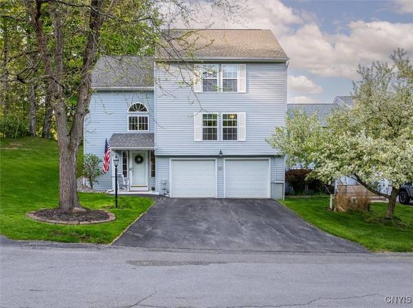 20 Rockport RD, New Hartford, NY 13413