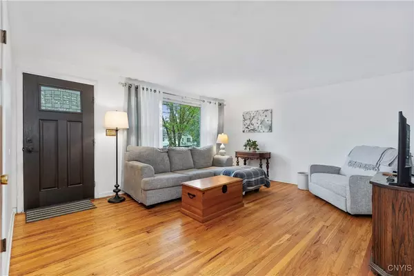 Liverpool, NY 13088,108 Longwood DR