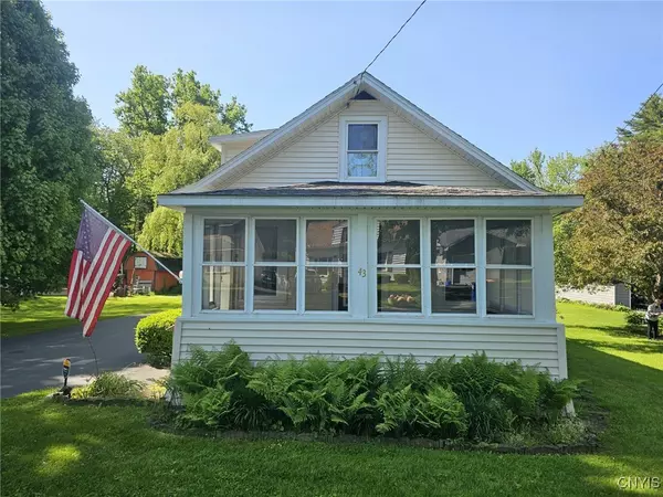 Baldwinsville, NY 13027,43 Mildred AVE