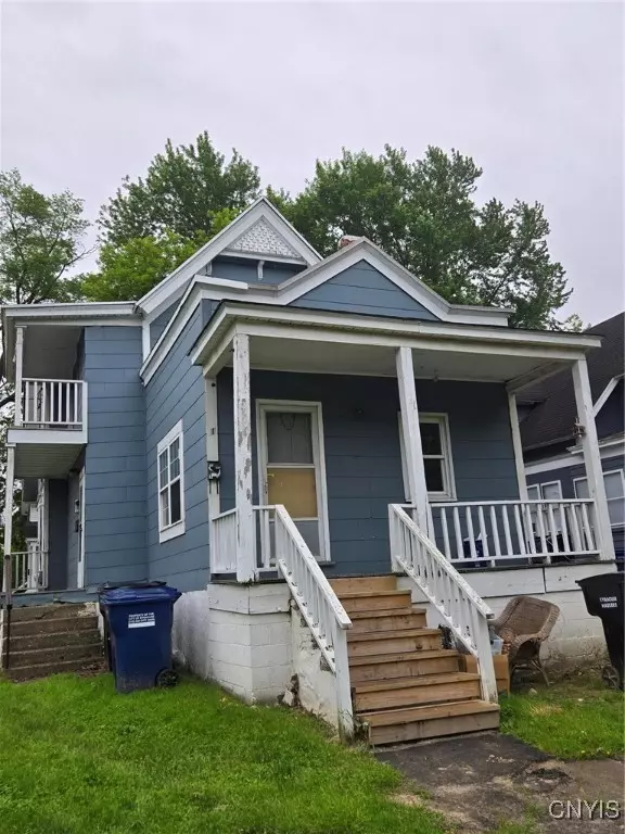 Syracuse, NY 13208,958 Lemoyne AVE