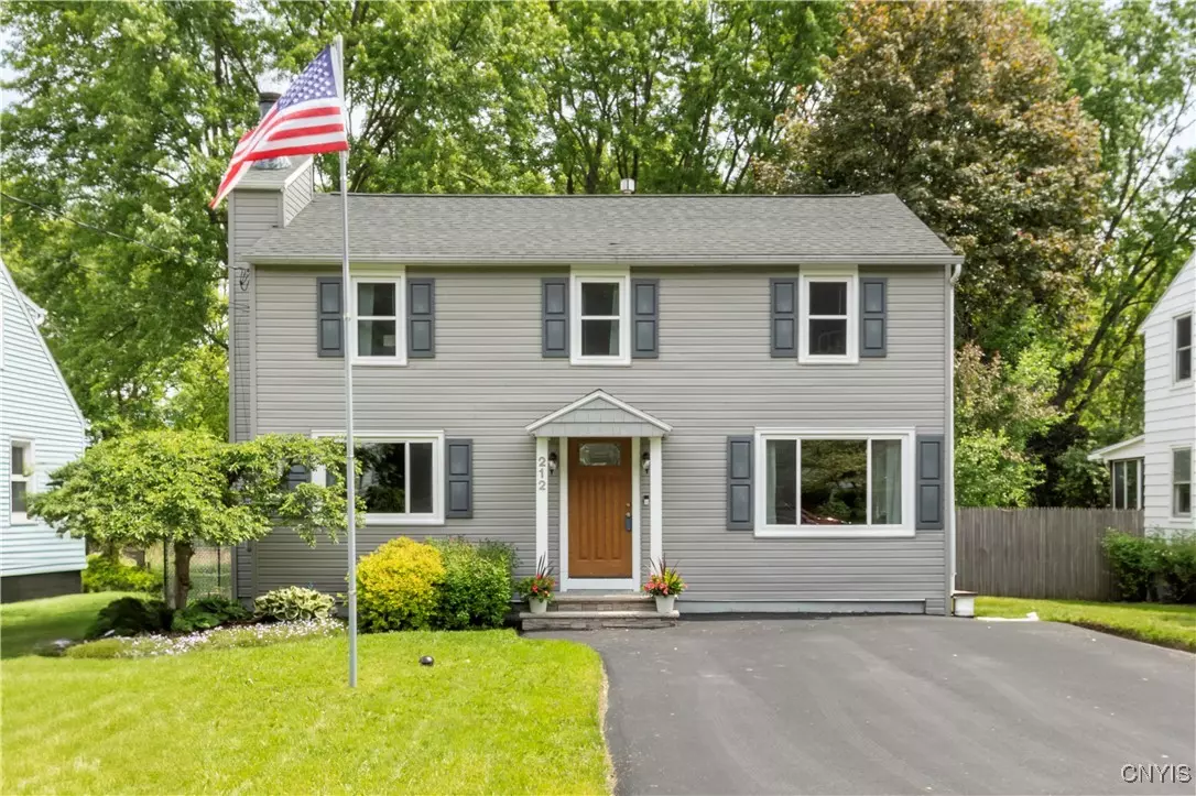 Fayetteville, NY 13066,212 Hunt DR