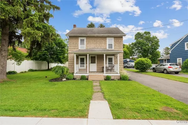 9 Railroad ST, Tully, NY 13159
