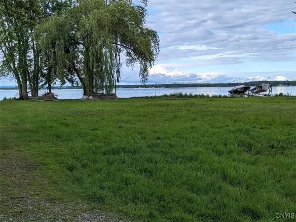 Canastota, NY 13032,9129 Walnut Point RD