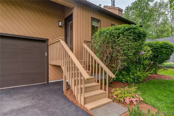 Baldwinsville, NY 13027,3502 Lightfoot LN