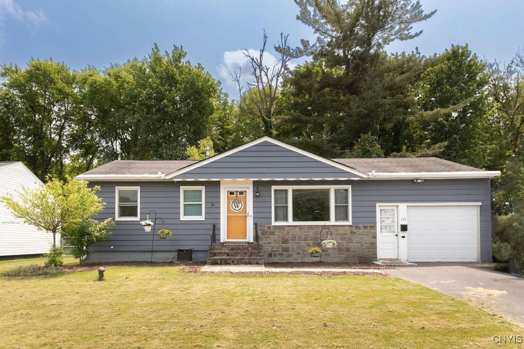 112 Oakley DR, Syracuse, NY 13212